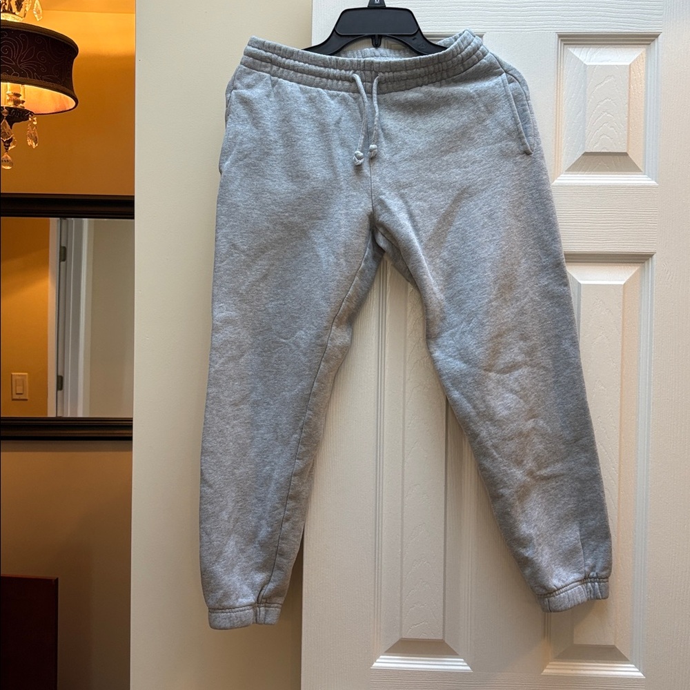 Aritzia TNA Cozy Fleece Jogger Sweatpants XS Great loved condition